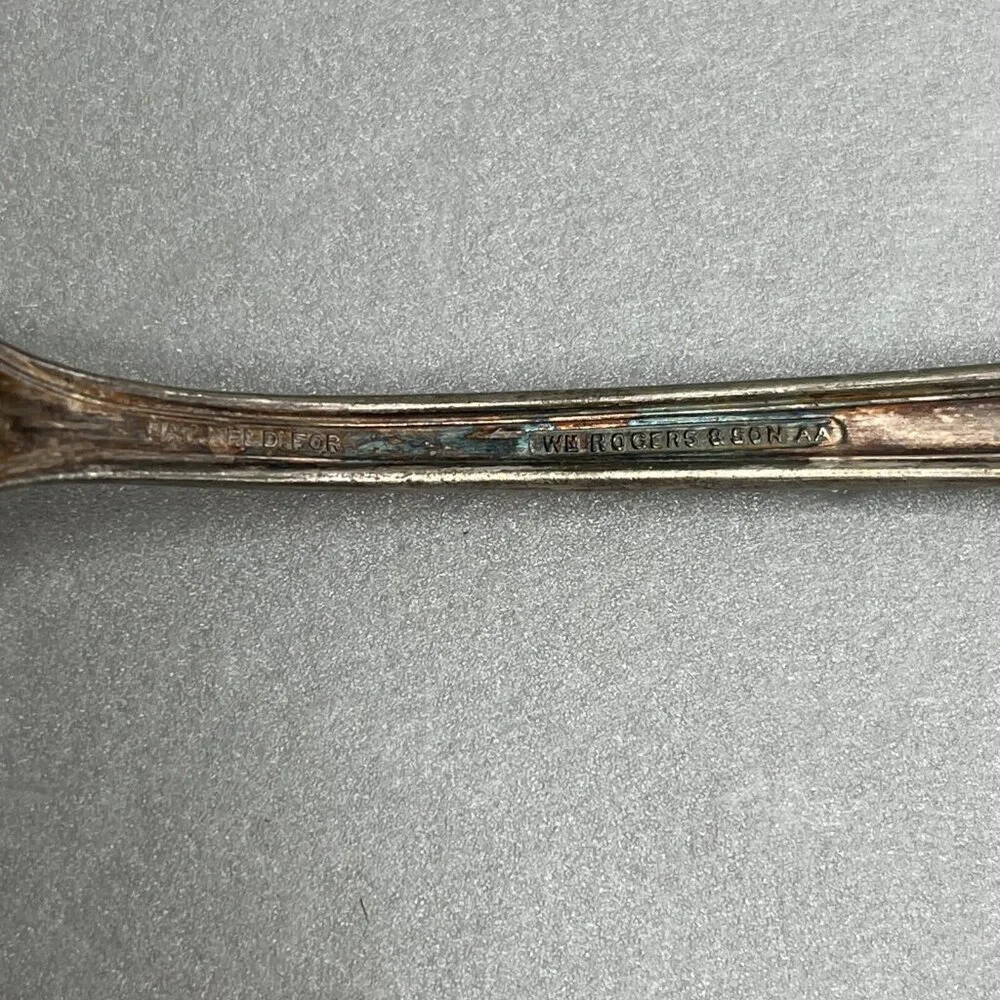 Wm Rogers & Sons AA 8”Serving Spoon MAYFAIR Pattern‎ Silver Plate Antique